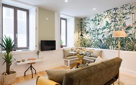 Away To Enjoy Apartment - Hapiness Has A Place
